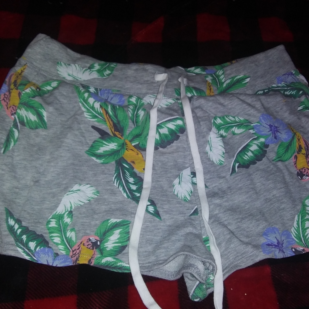 Old Navy tropical shorts